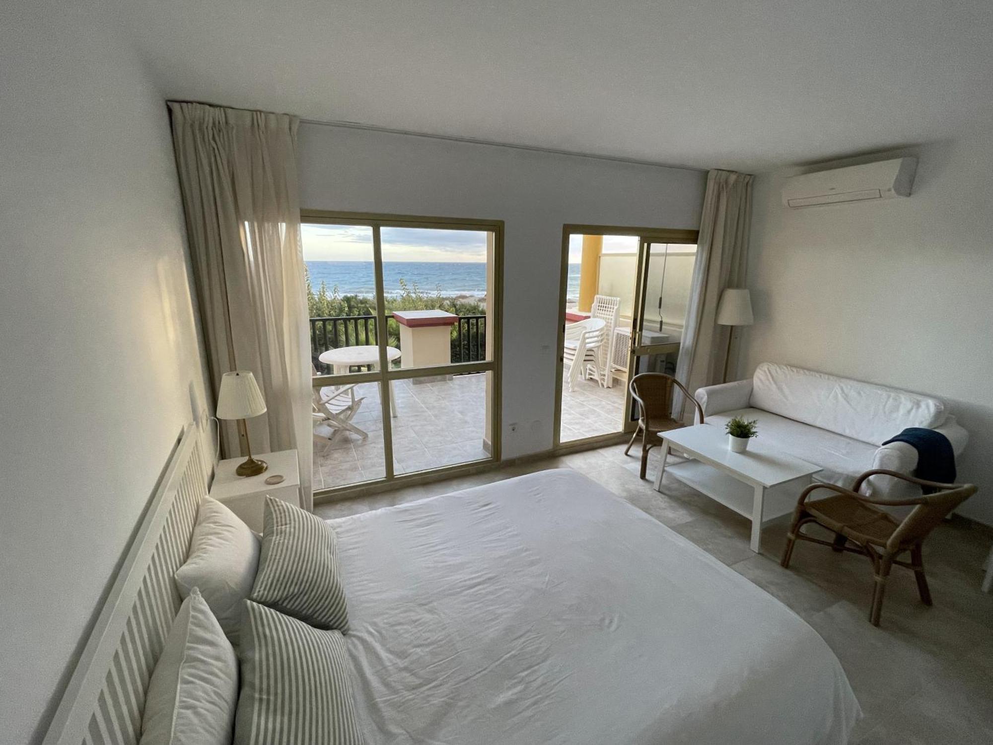 Estudio Con Insuperables Vistas Al Mar: Aparcamiento マルベーリャ エクステリア 写真