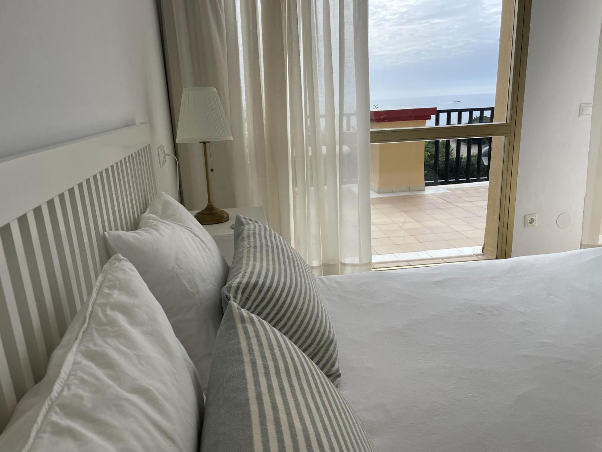 Estudio Con Insuperables Vistas Al Mar: Aparcamiento マルベーリャ エクステリア 写真